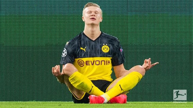 官方：拜仁女足中场齐焦蒂-奥尔默加盟曼联女足，双方签约2年