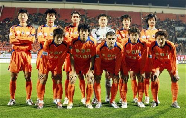 补时进球！吕特绝境救主，英超劲旅绝平，领先曼联1分（补时扳平！吕特压哨救主，英超劲旅拿到平局，领先曼联1分）