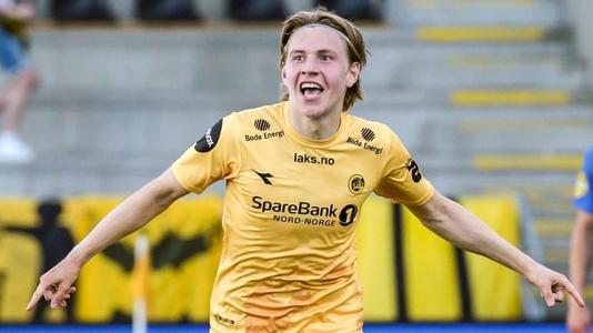 沙特联半场：杰森中柱，两队合计2脚射正，费哈0-0哈森姆（沙特联半场战况：费哈0-0哈森姆，杰森中柱，双方仅2次射正）