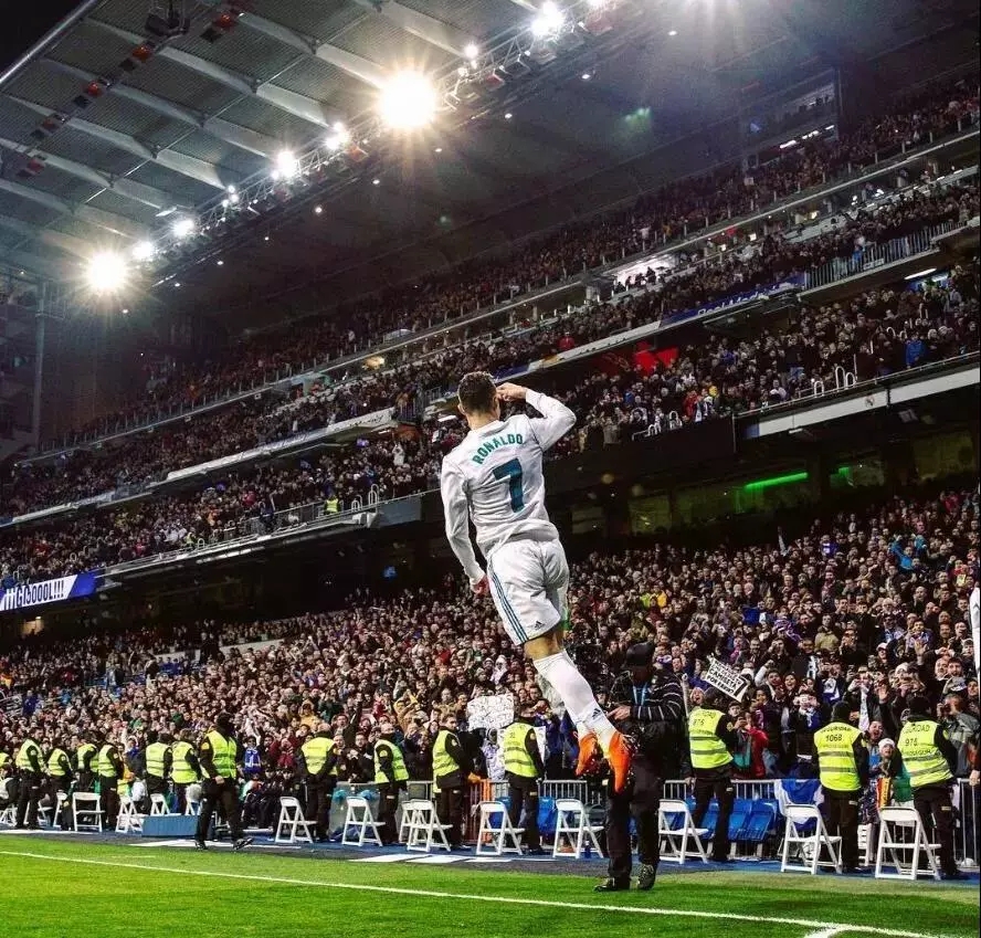 尤文王朝崩塌前夜！8000万神锋轰然倒下