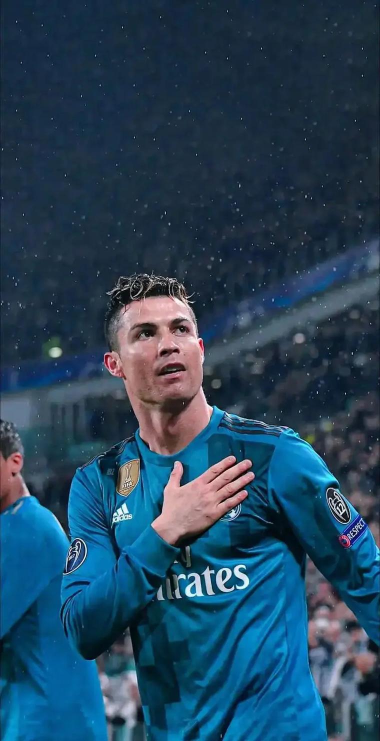 法媒：刚果国脚在今年4月底中风后昏迷，如今奇迹般重返赛场（法媒：刚果国脚4月底中风昏迷，现已奇迹复出重回赛场）