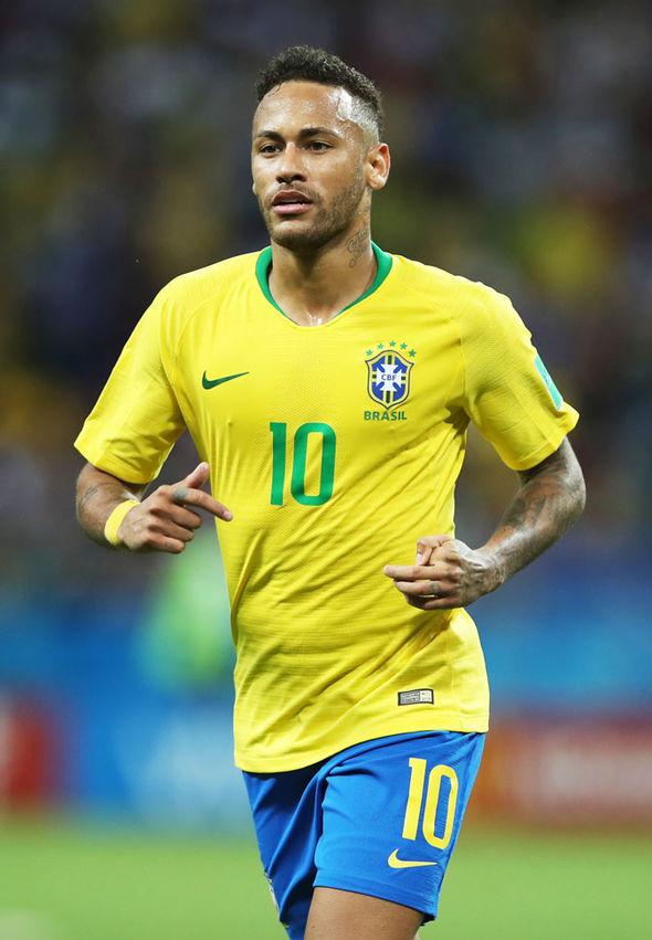 前河北队门将王年将成拍戏时被打伤，眼角被打开缝了三针