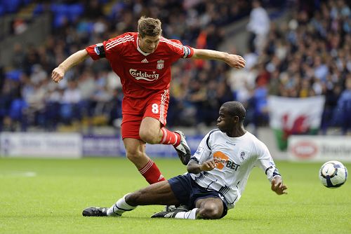 东体：邵佳一执教国足意愿强烈，“土洋结合”模式被业内看好（东体：邵佳一盼执掌国足，业内看好“土洋融合”路径）