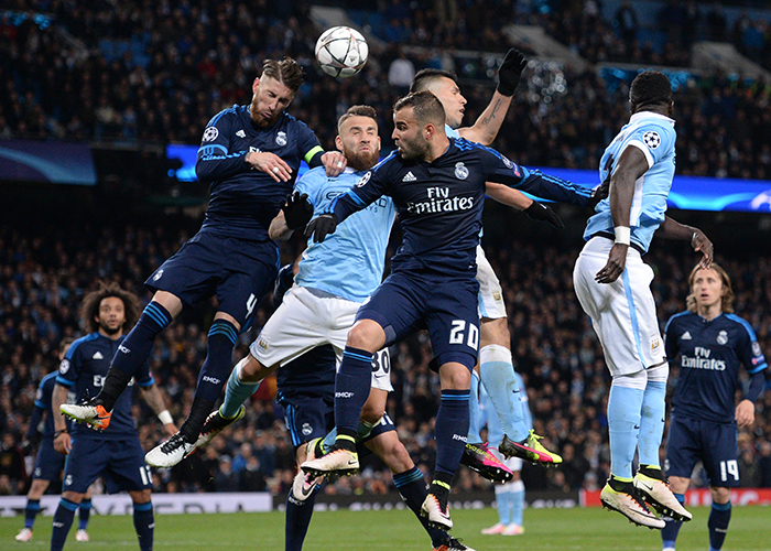 扮演奇兵但未能救主！张知垚替补12中6拿到14分6板2助 抢3前场板