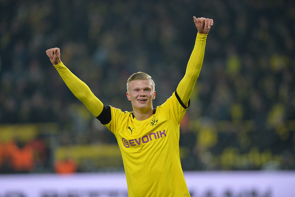 湖人伤病更新：詹姆斯确认今日可出战76人